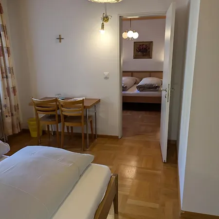 St. Josefshaus ホテル *